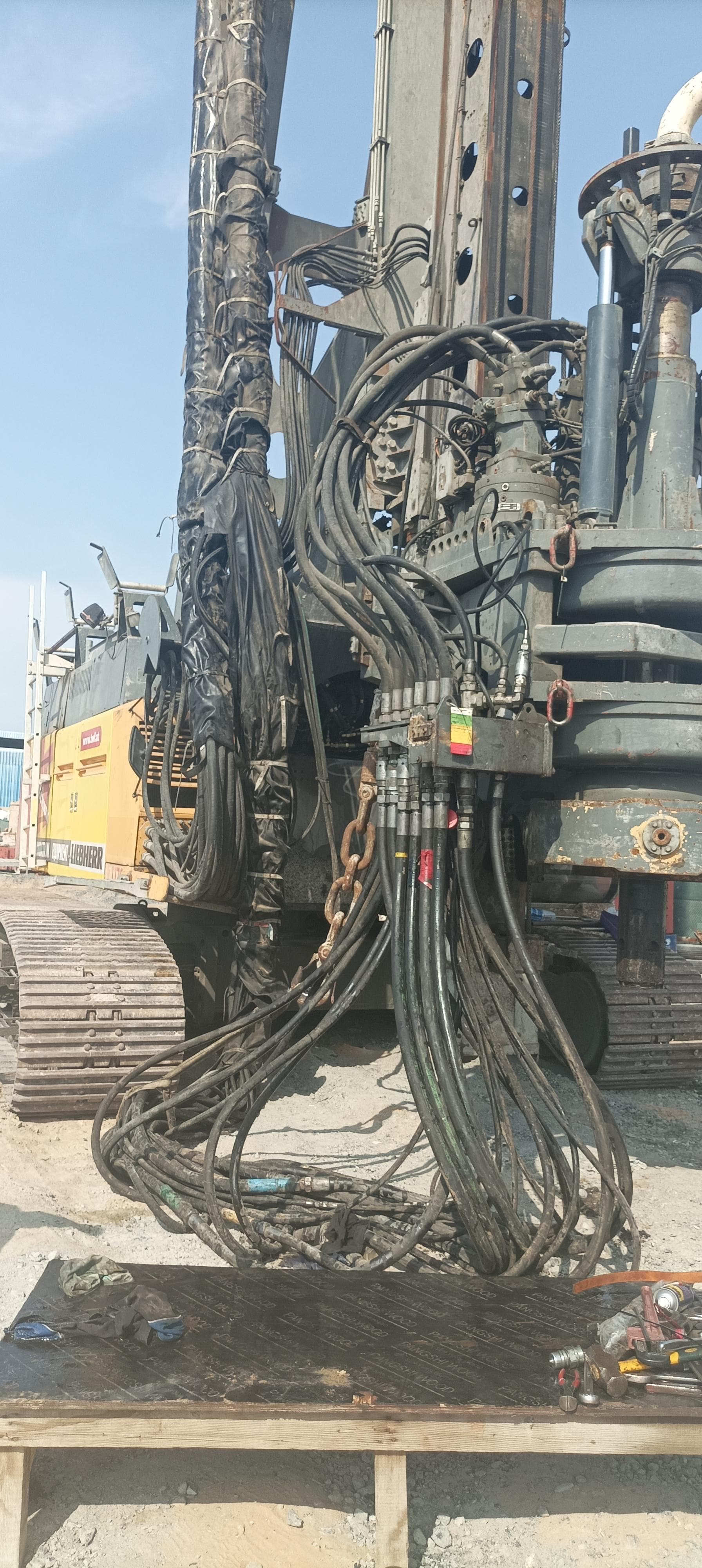 Rotary Drilling Rigs